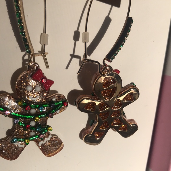 NWT * Betsey Johnson Gingerbread Earrings - Picture 3 of 5
